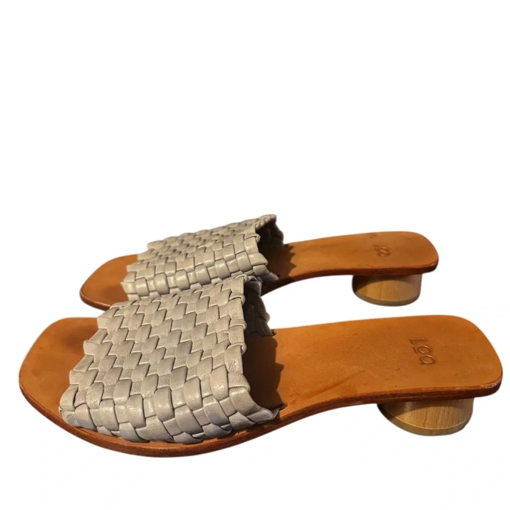LOQ Woven Slide Sandals - Picture 3 of 13